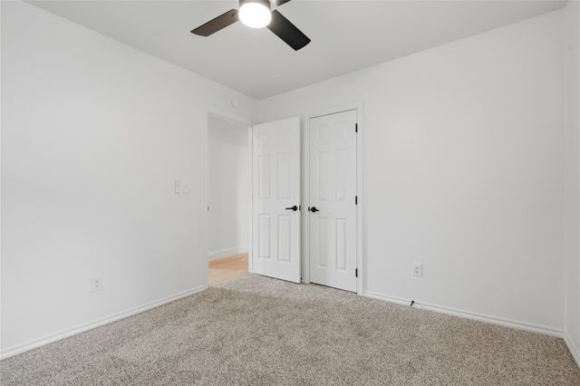 4204 S 35th West Avenue, Tulsa, OK 74107