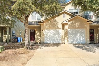 7823 Kingsbury Wood Unit 4, San Antonio, TX 78240