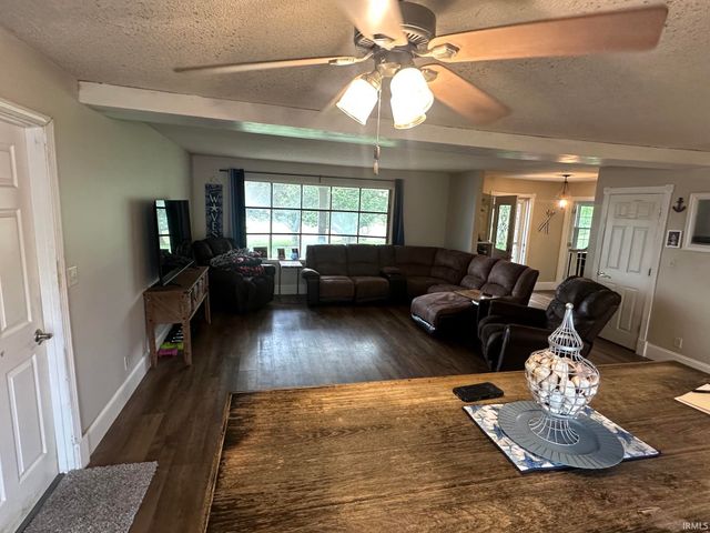 2099 W 50 S. Road, Princeton, IN 47670
