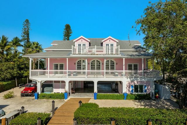 415 Palm Drive, Lower Matecumbe, FL 33036