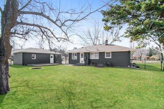 920 Cypress Street S, Cambridge, MN 55008