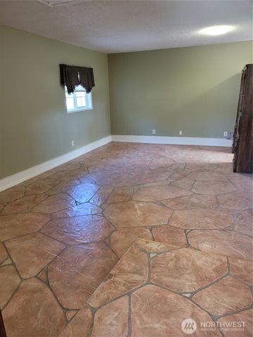 485 Spiketon Road, Buckley, WA 98321