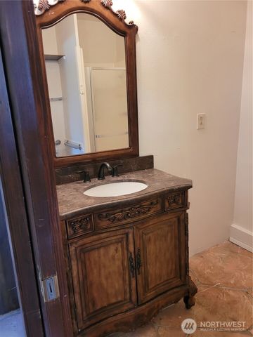 485 Spiketon Road, Buckley, WA 98321