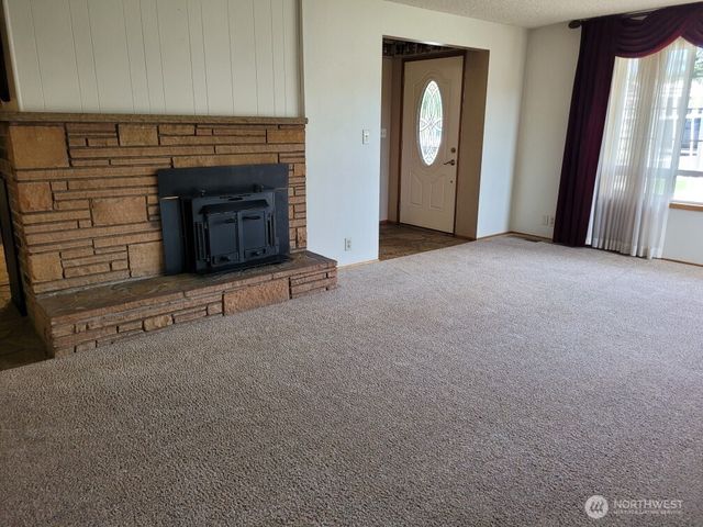 485 Spiketon Road, Buckley, WA 98321