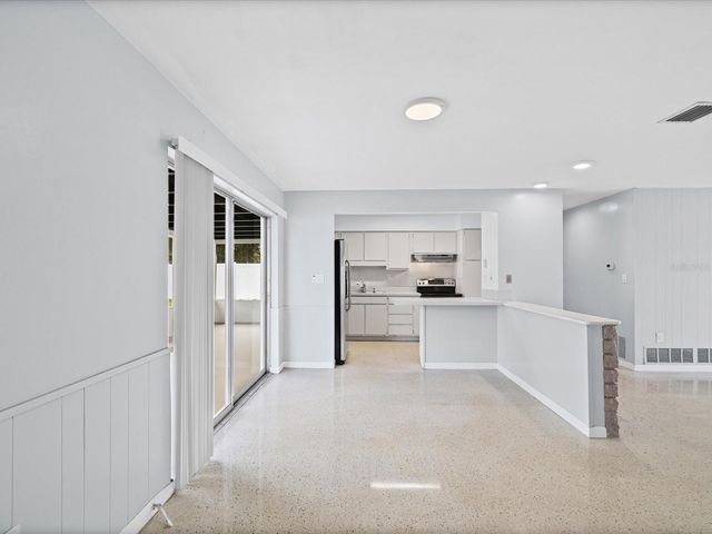 865 IMPERIAL DRIVE, Largo, FL 33771