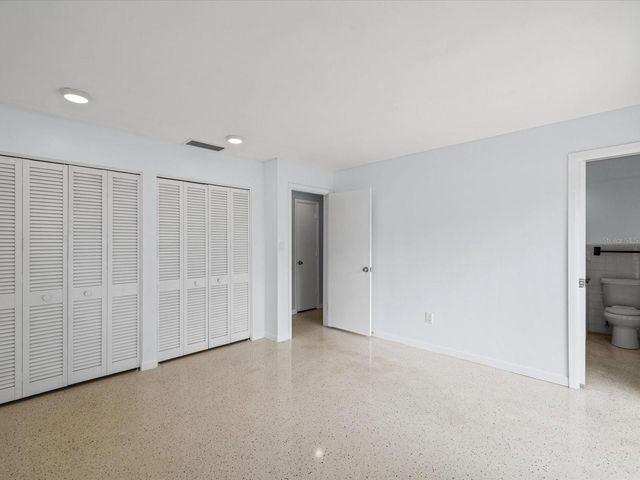 865 IMPERIAL DRIVE, Largo, FL 33771