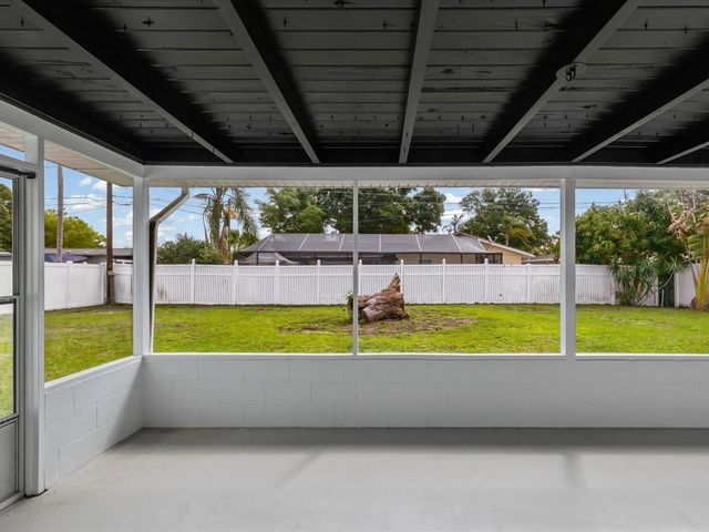 865 IMPERIAL DRIVE, Largo, FL 33771