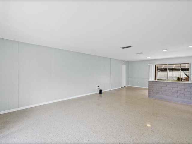 865 IMPERIAL DRIVE, Largo, FL 33771