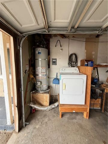 305 Beverly Avenue, Barstow, CA 92311