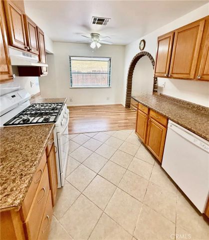 305 Beverly Avenue, Barstow, CA 92311