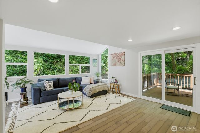 4807 E Mercer Way, Mercer Island, WA 98040