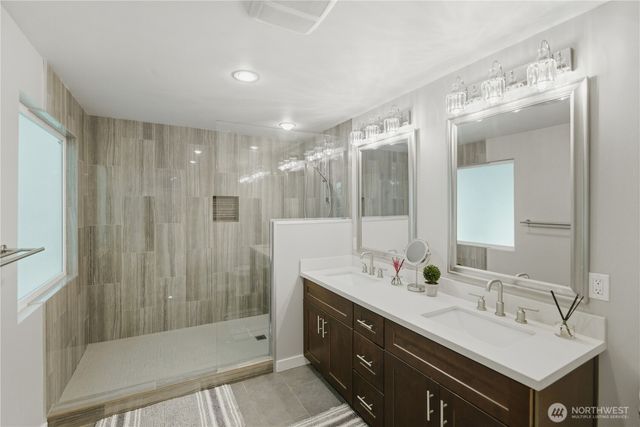 4807 E Mercer Way, Mercer Island, WA 98040
