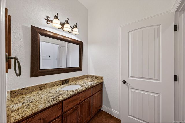 1001 Fm 471, Castroville, TX 78009