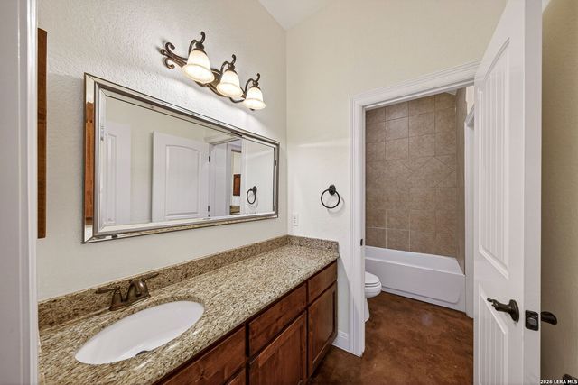 1001 Fm 471, Castroville, TX 78009