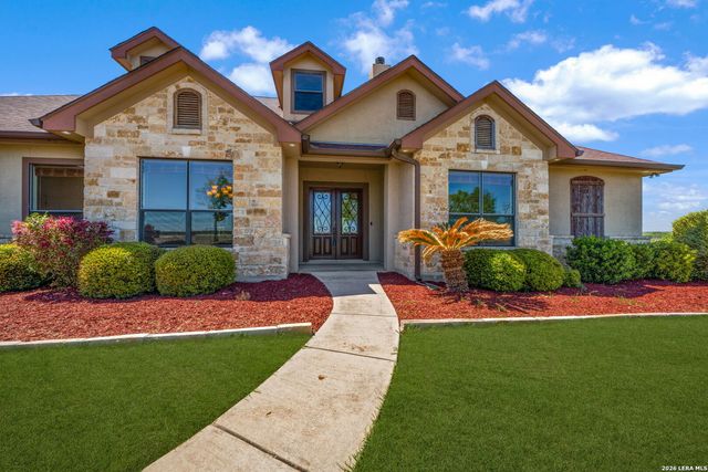 1001 Fm 471, Castroville, TX 78009