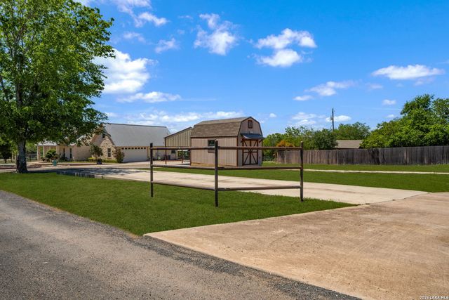 1001 Fm 471, Castroville, TX 78009