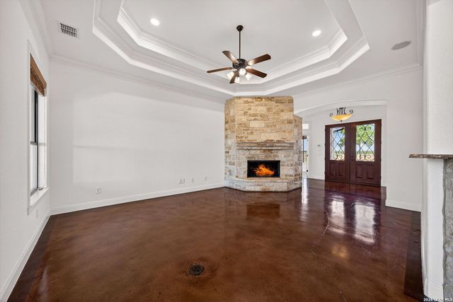 1001 Fm 471, Castroville, TX 78009