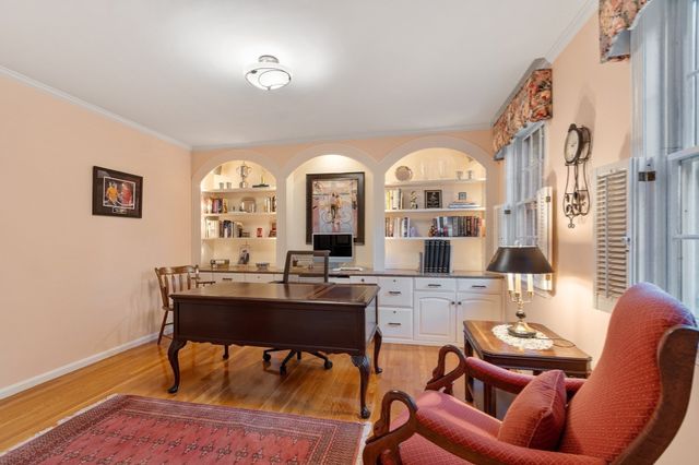 125 Chestnut St, Concord, MA 01742