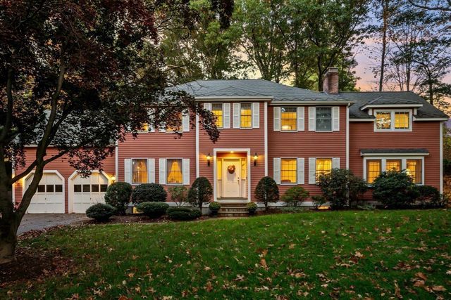 125 Chestnut St, Concord, MA 01742