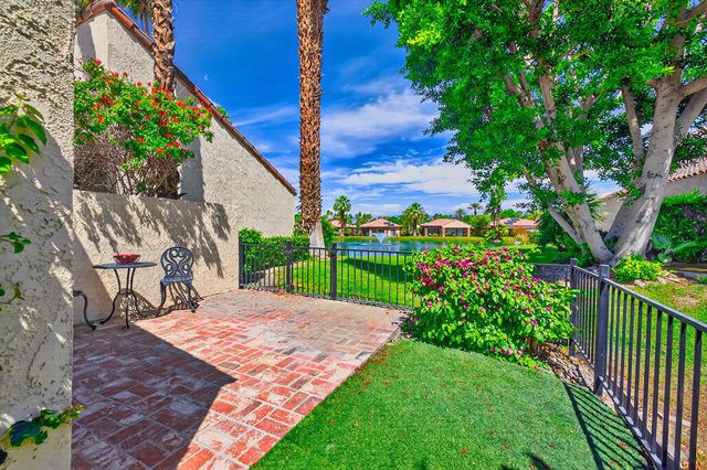 468 Sunningdale Drive, Rancho Mirage, CA 92270