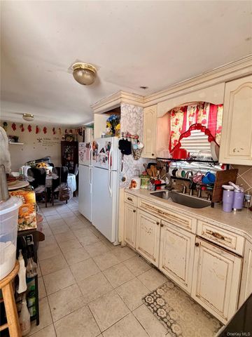 59 Wheeler Road, Central Islip, NY 11722