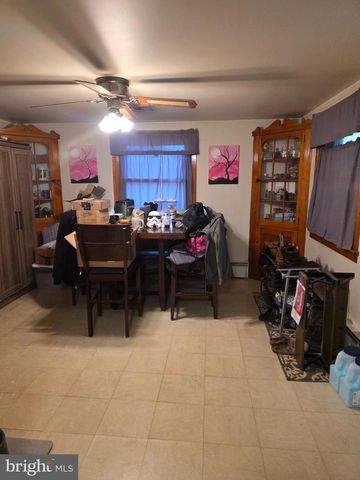 2075 WINDING RD., York, PA 17408