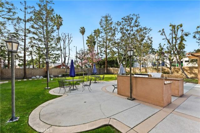 10715 Camarillo Street 203, North Hollywood, CA 91602