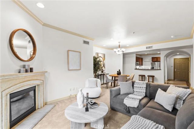 10715 Camarillo Street 203, North Hollywood, CA 91602