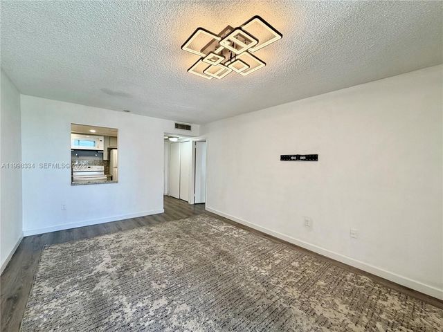 17560 Atlantic Blvd 404, Sunny Isles Beach, FL 33160