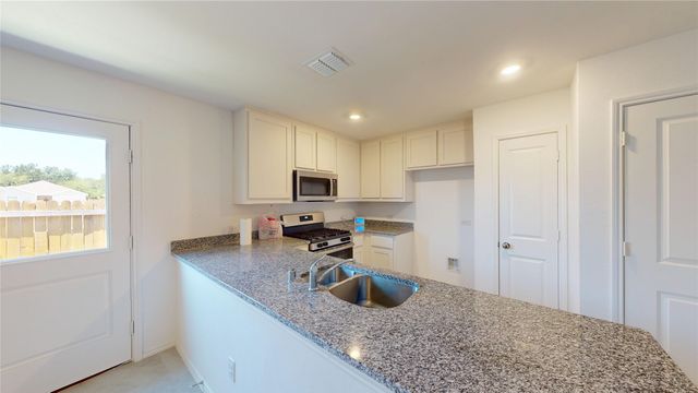 3352 Beckwith Way, Crandall, TX 75114