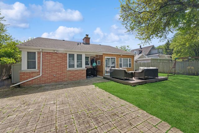 637 Hibbard Road, Wilmette, IL 60091