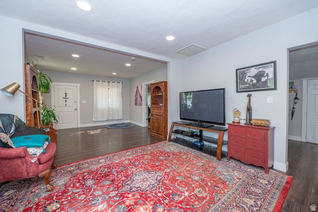 545 E CHESTER ST, Ogden, UT 84404