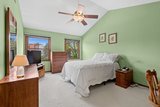 1505 Barrymore Drive 24-3, Darien, IL 60561