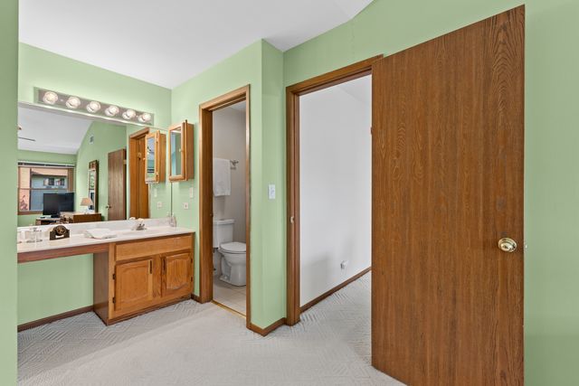 1505 Barrymore Drive 24-3, Darien, IL 60561