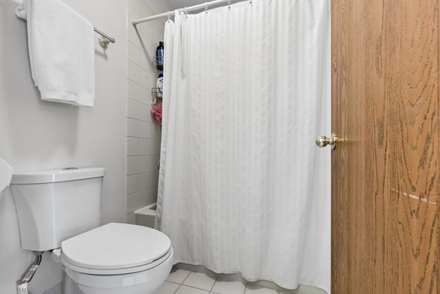 1505 Barrymore Drive 24-3, Darien, IL 60561