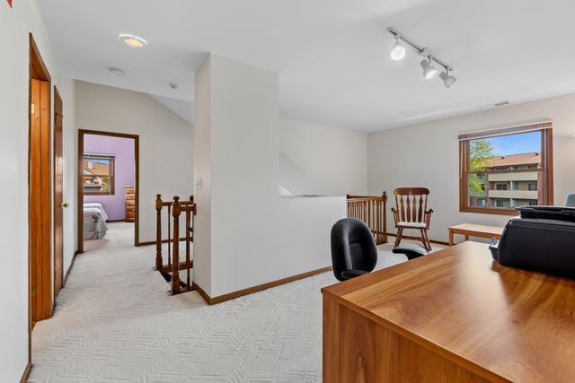 1505 Barrymore Drive 24-3, Darien, IL 60561