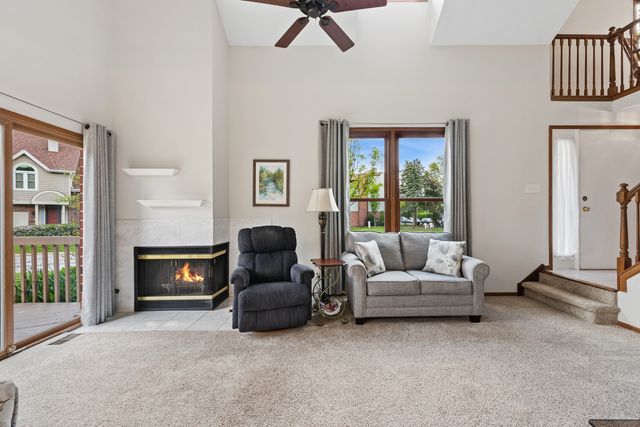 1505 Barrymore Drive 24-3, Darien, IL 60561