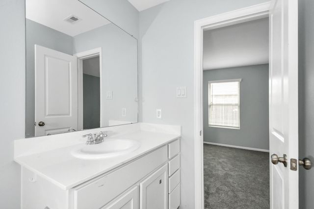 9014 Estes Lakes Drive, Baytown, TX 77521