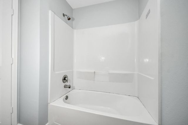 9014 Estes Lakes Drive, Baytown, TX 77521