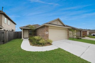 9014 Estes Lakes Drive, Baytown, TX 77521