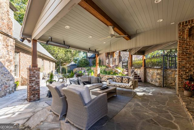 2000 Poplar Drive, Columbus, GA 31906