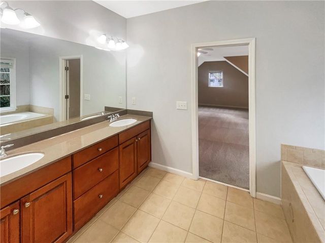 5675 Coopers Glen SW Court, Mableton, GA 30126