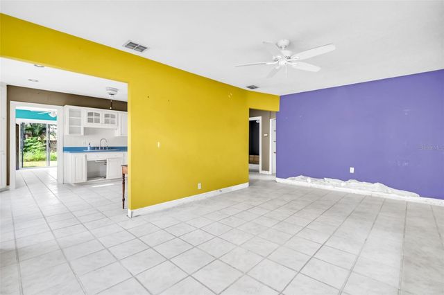 402 ORCHID LANE LANE, Palm Harbor, FL 34683