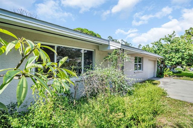 402 ORCHID LANE LANE, Palm Harbor, FL 34683