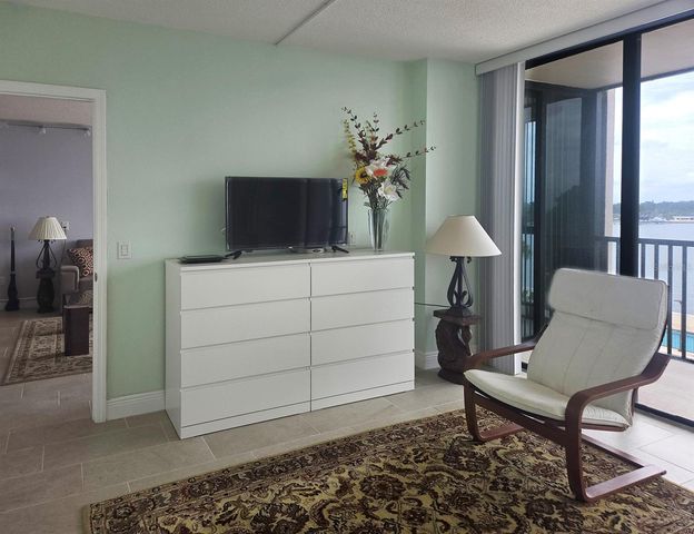 7100 SUNSHINE SKYWAY LANE S 503, St Petersburg, FL 33711