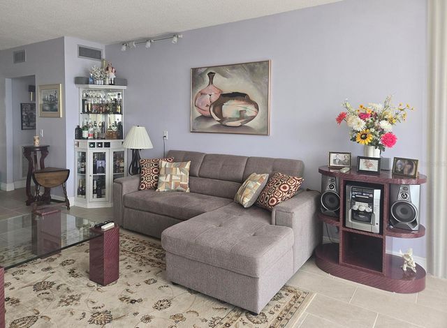 7100 SUNSHINE SKYWAY LANE S 503, St Petersburg, FL 33711