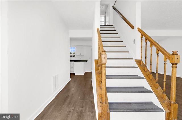 5600 CLIFF SIDE CT, Baltimore, MD 21225