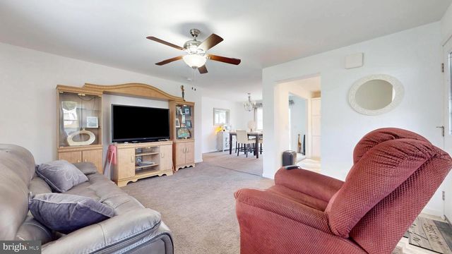 5 REDWOOD CT, Mays Landing, NJ 08330