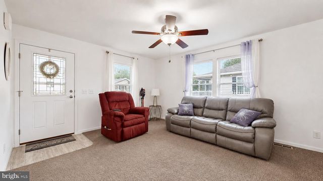 5 REDWOOD CT, Mays Landing, NJ 08330