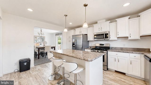 5 REDWOOD CT, Mays Landing, NJ 08330
